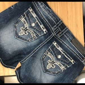 Women’s Rock Revival Shaina Easy Short - Size 30